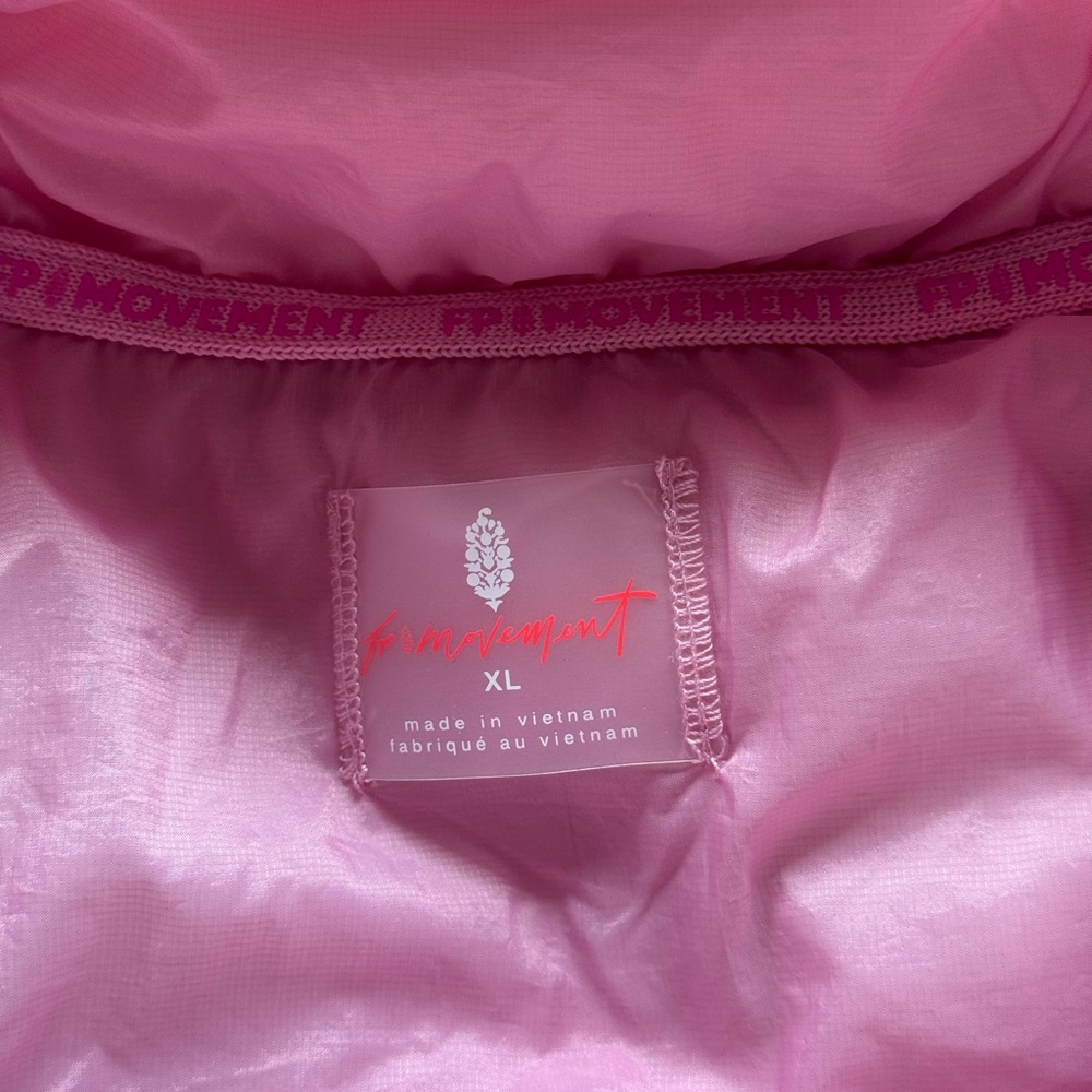 NWOT Free People Movement “In A Bubble Puffer Vest” - Picture 12 of 16